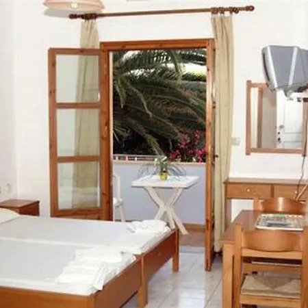 Despina Aparthotel Agia Marina (Crete)